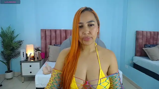nana_levy webcam
