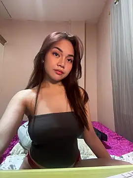 expnsivecandy live cam on StripChat