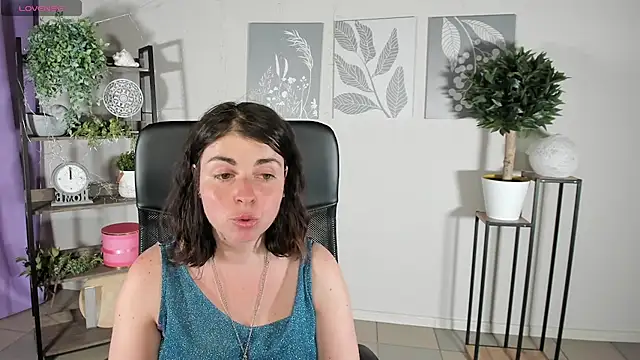 MartaEdams webcam