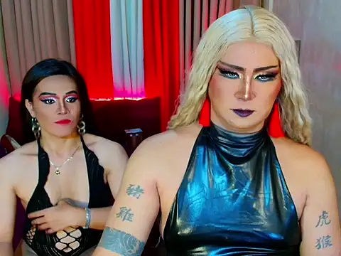 Wildest_Slave_Huntress webcam