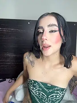 sharlot24 (F teen) - Play pussy