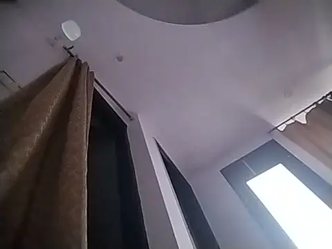Yourshyriya webcam