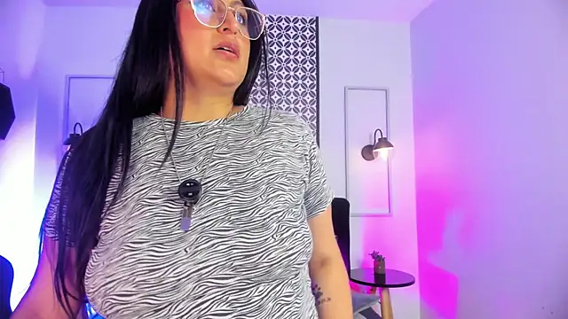 Amber_gold_ webcam