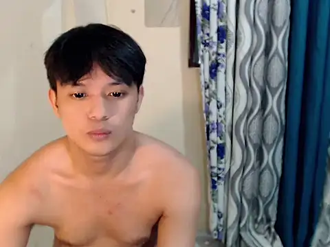 kingdomcum96 live sex cam