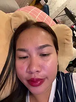 Ponthip webcam