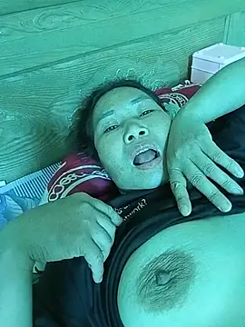 BlueGirlyeah webcam