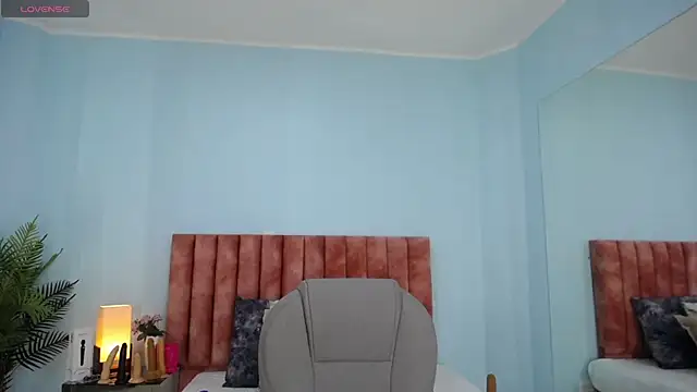 nana_levy webcam