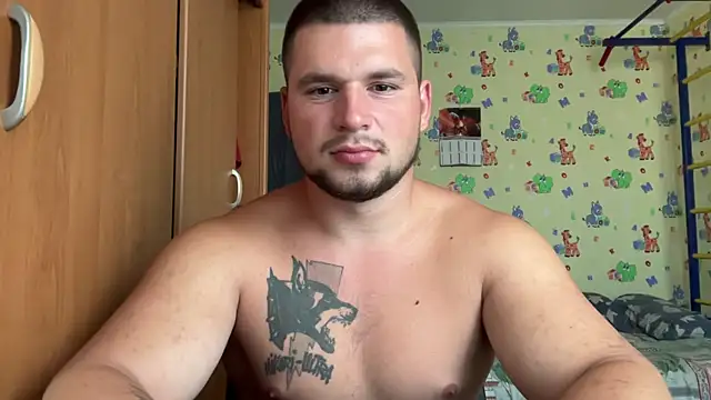 chiraq1945 live cam on StripChat