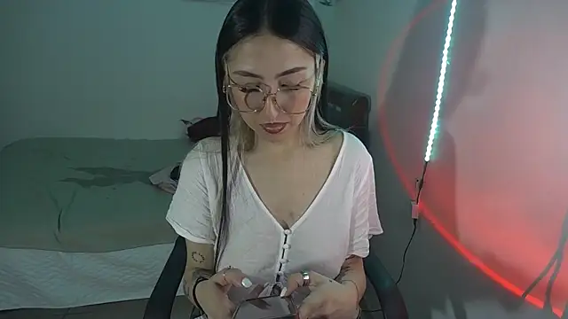 Frida_nymph live cam on StripChat