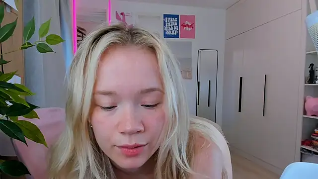 Lily_Young webcam