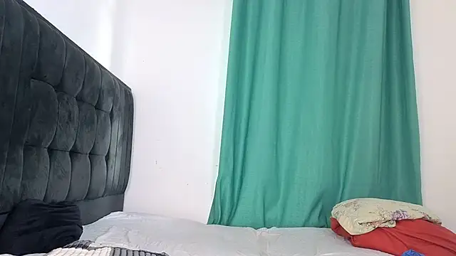 Fluffy_Pillows webcam