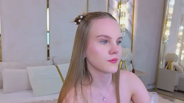 Lili_Lohan webcam