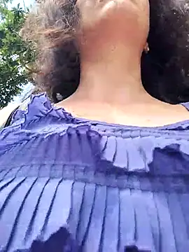 PublicBigLabia webcam