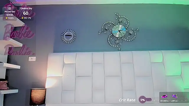 Nikol-hilton webcam