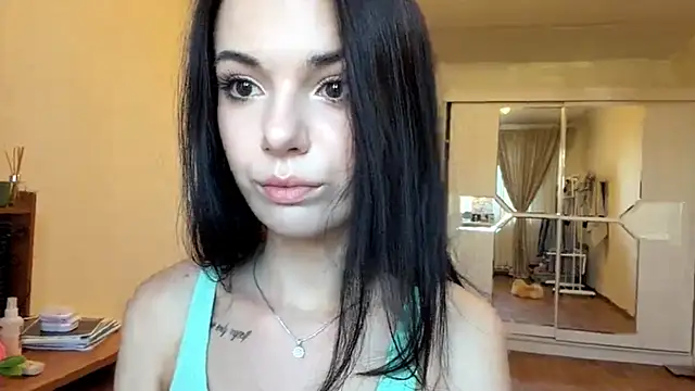 LivianDivorce webcam