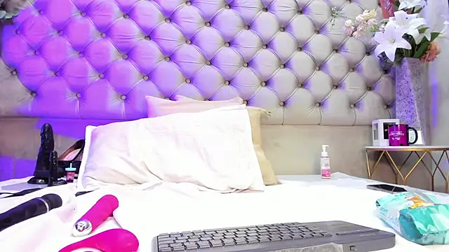 LezyTompson webcam