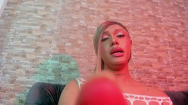 Dreams_Chloe webcam