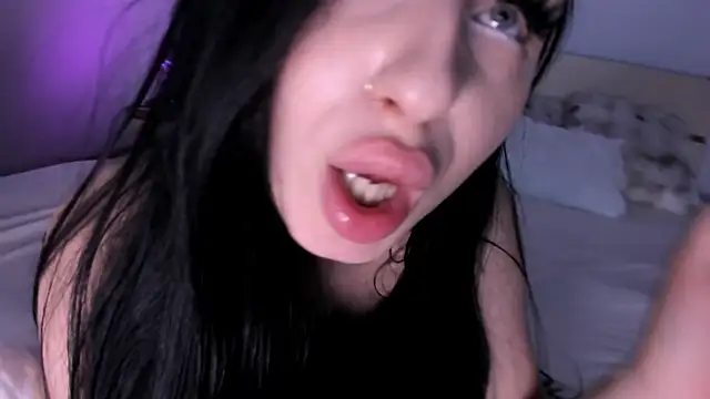 ScarlettJakobs webcam