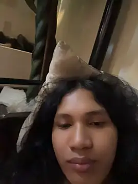 slutty_aki's room