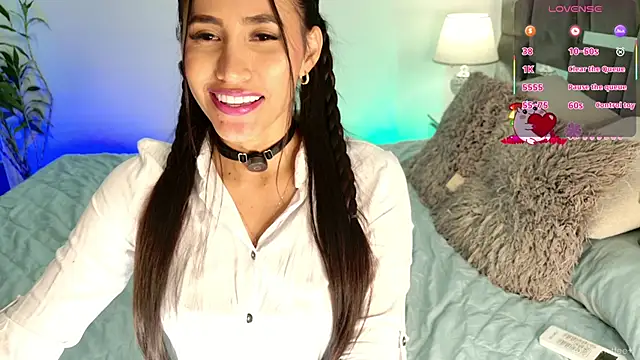 Aalexawhittee webcam