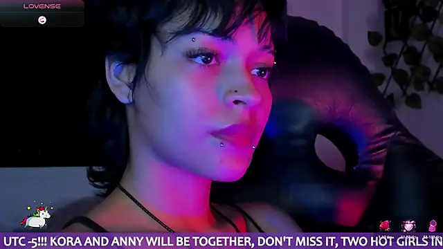 Anny_Kiitty webcam