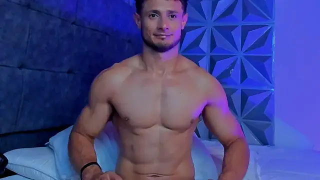 Adonys_Lewis_ webcam