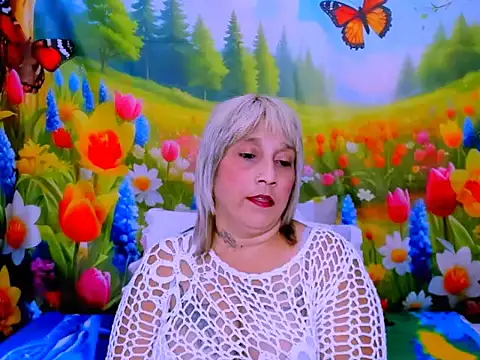 indianroxy webcam