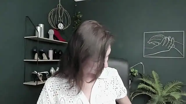 VivianWILD live cam on StripChat