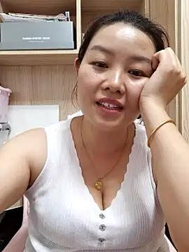 Jennie_dogy live cam on StripChat