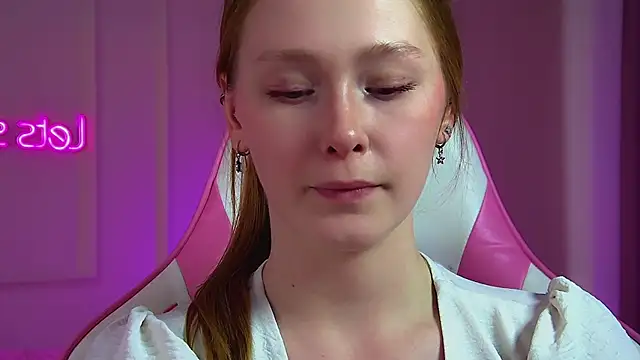 AgataFoxley webcam