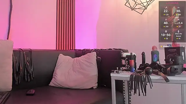 Maximoking26 webcam