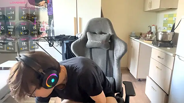 JadeNoiiir webcam