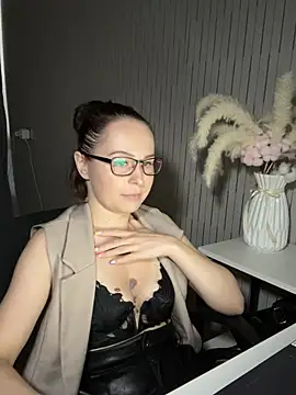 hopefully_ - Hopefully_'s free webcam - UK Sex Cams