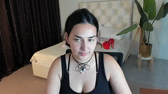 CeceliaJohnson live cam on StripChat