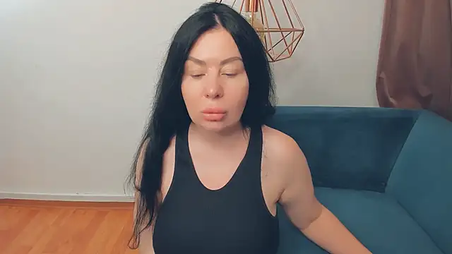 BrilliantGirll webcam