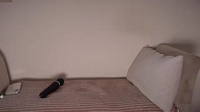 Petite36 webcam