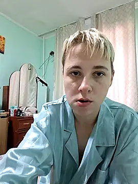 Gussie_Bridie webcam