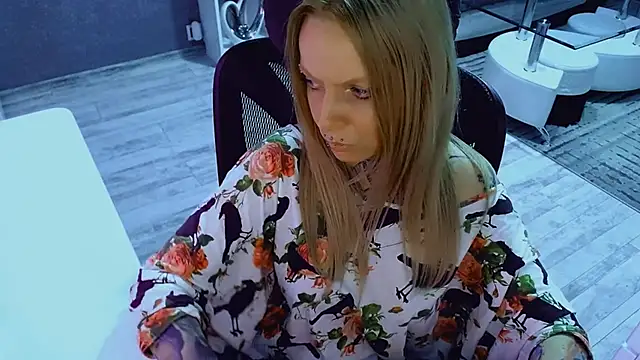 InesGold webcam