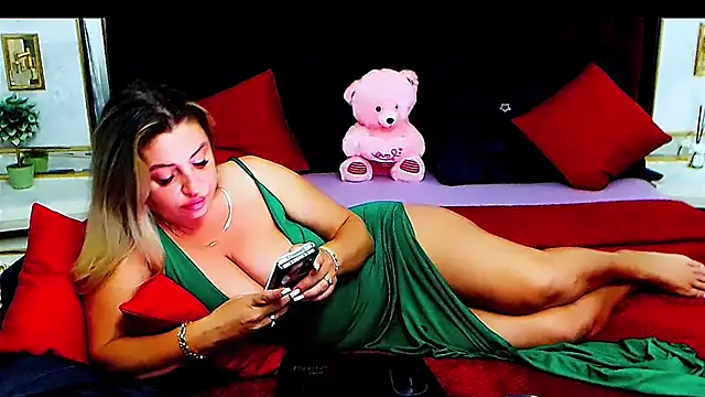 xplayfullblondexx webcam