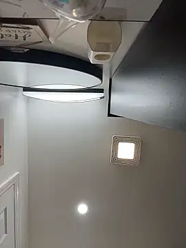 Mellyj053 webcam