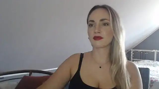 ScarlettSensitive webcam