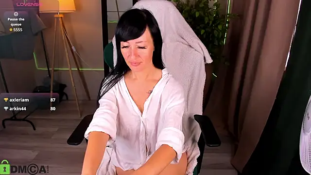 voyeur nude Nika Blaze