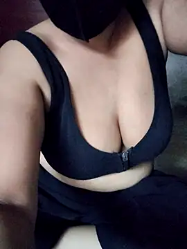 Lusty_mussty webcam