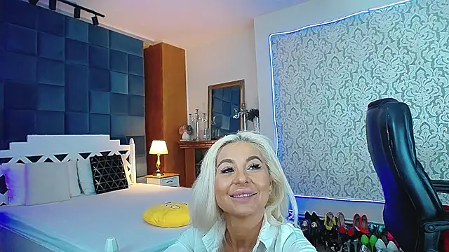 MissKora webcam