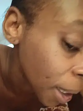 Jasmine_FullsShine webcam