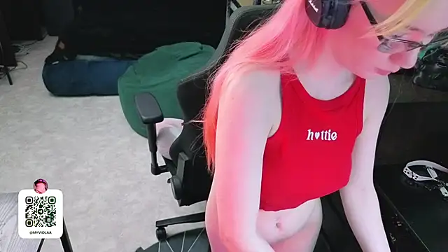 Maya_Viola webcam
