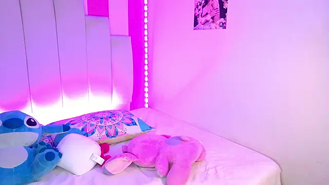 AliiceBrown_ webcam