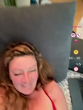 MumGabriela webcam