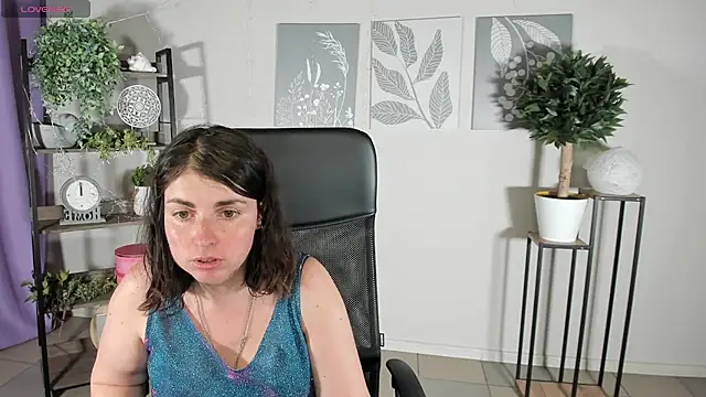 MartaEdams webcam
