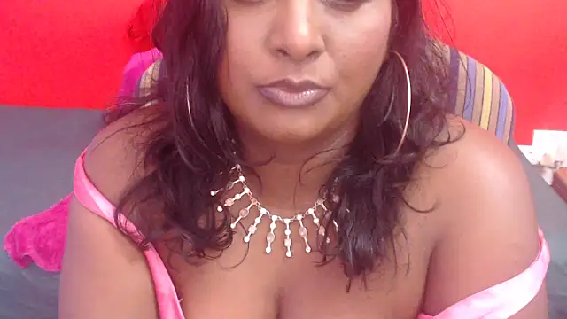 INDIANSIN2 live cam on StripChat